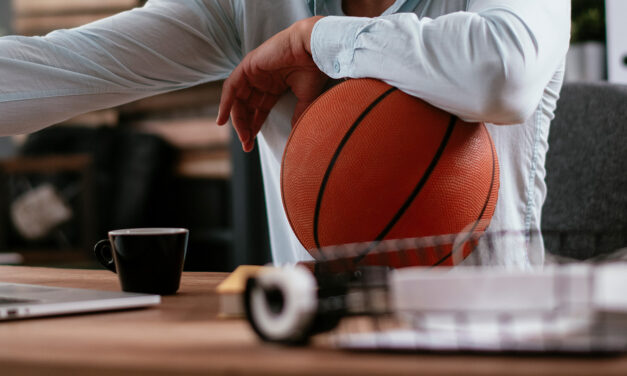 Benefit from a Diverse Alumni and Faculty Community for Your Sports Management MBA